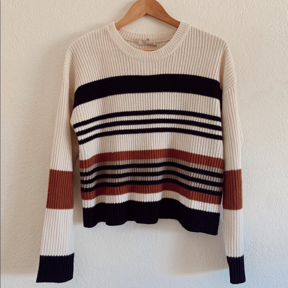 calico stripped sweater !